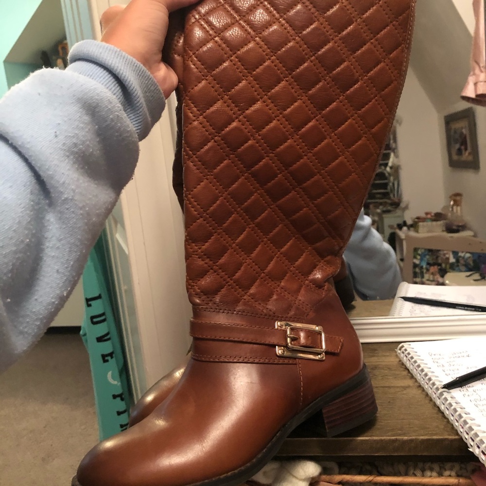 Quilted leather boots